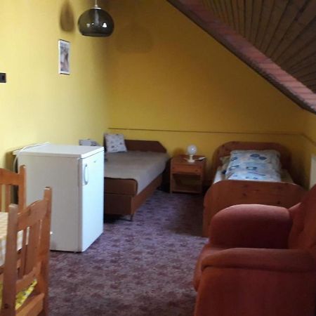 Centrum Apartman Otel Hajdúszoboszló Dış mekan fotoğraf